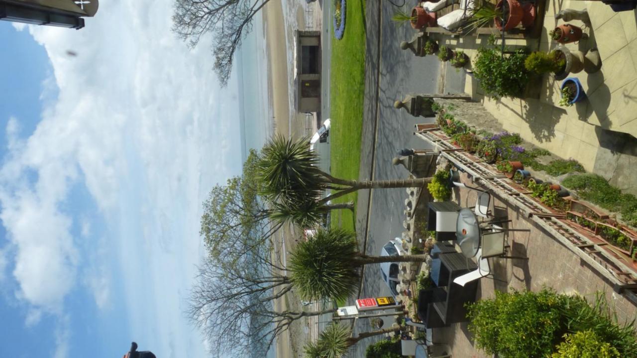Whitehall Guest House Colwyn Bay Kültér fotó
