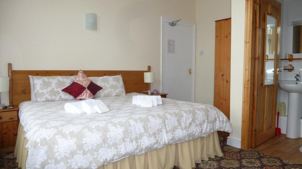 Whitehall Guest House Colwyn Bay Kültér fotó