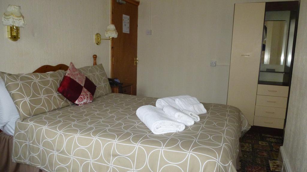 Whitehall Guest House Colwyn Bay Kültér fotó