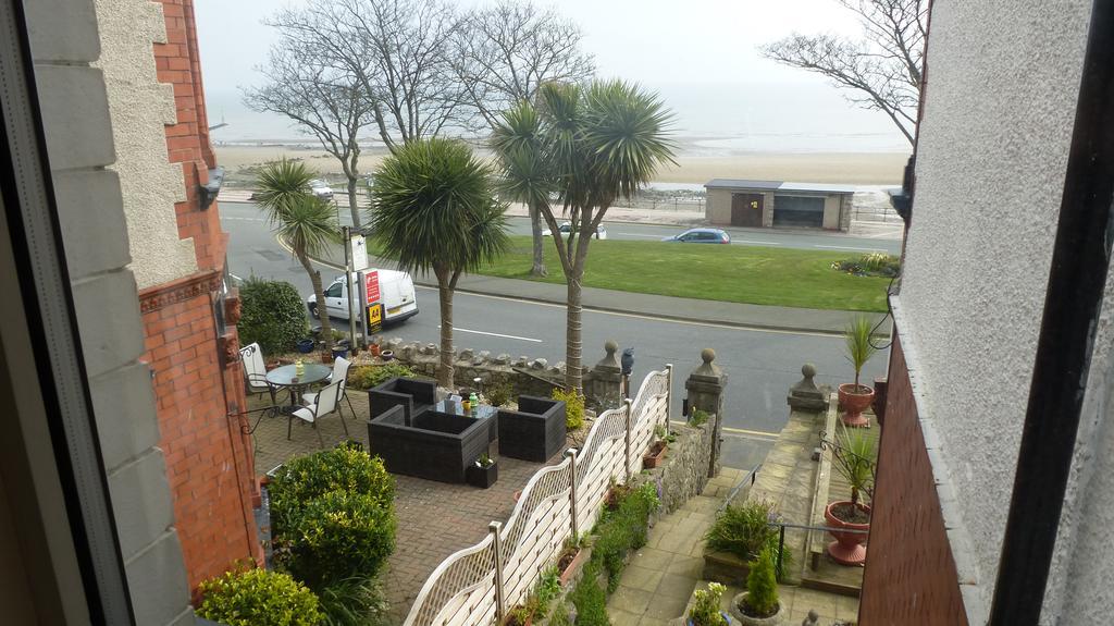 Whitehall Guest House Colwyn Bay Kültér fotó