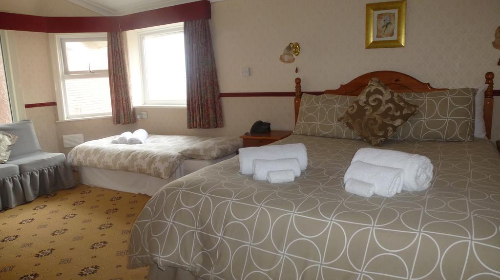 Whitehall Guest House Colwyn Bay Kültér fotó